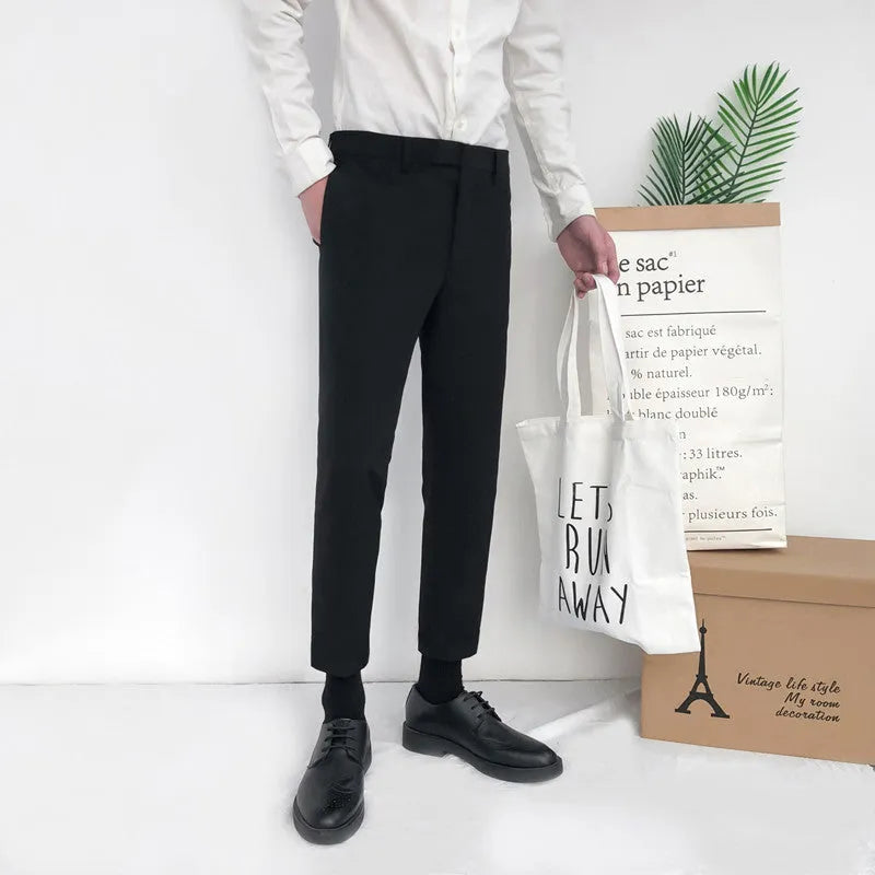 Men's cotton straight-leg trousers in black, with drawstring waist and straight leg opening