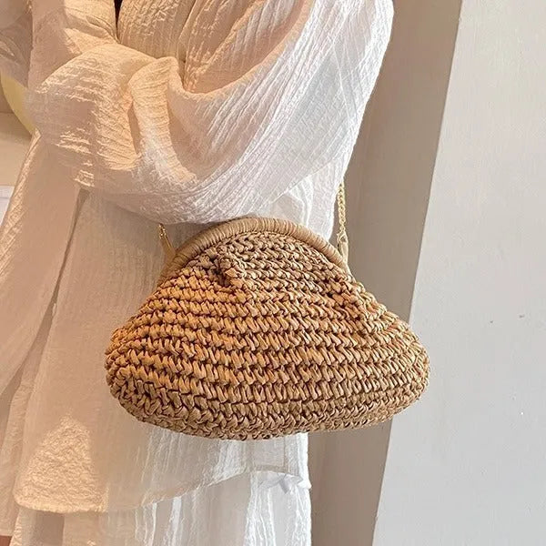 Shell-shaped straw shoulder bag with chain trim in khaki colour