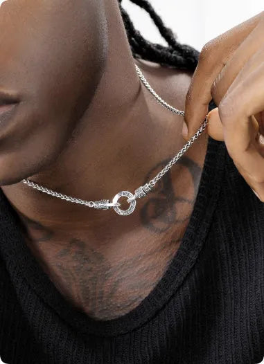 Women's solid S925 sterling silver clavicle necklace on a chain with length options.