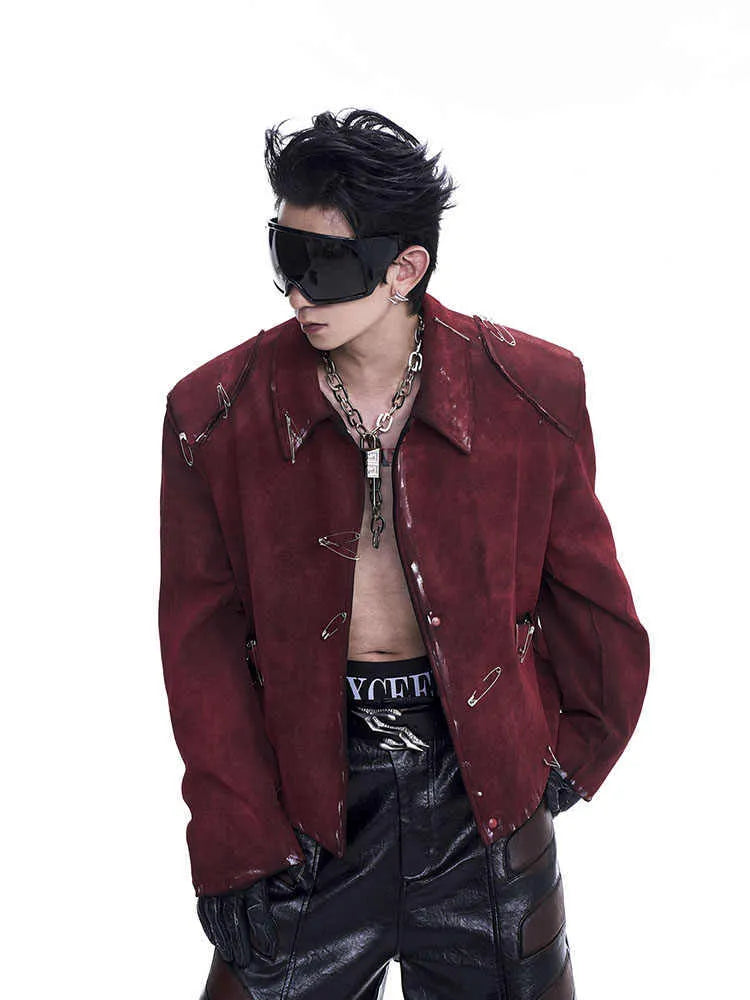 Men's thick quilted flocking decorative pin jacket coat in red with lapel collar loose fit