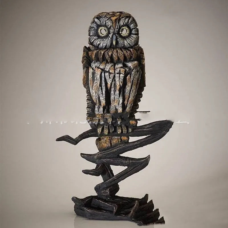 Hand-painted resin chameleon sculpture hanging on wall, 20cm tall, contemporary animal decoration