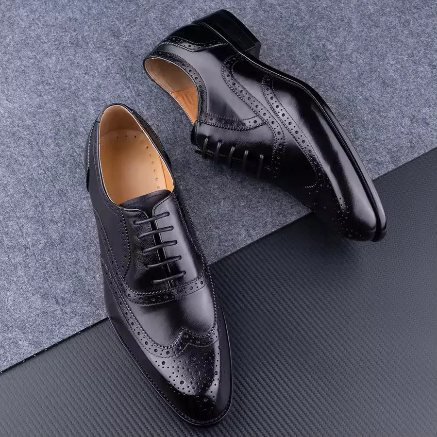 Men's Oxford hand carved pointed toe wedding party shoes in purple cowhide leather with rubber sole