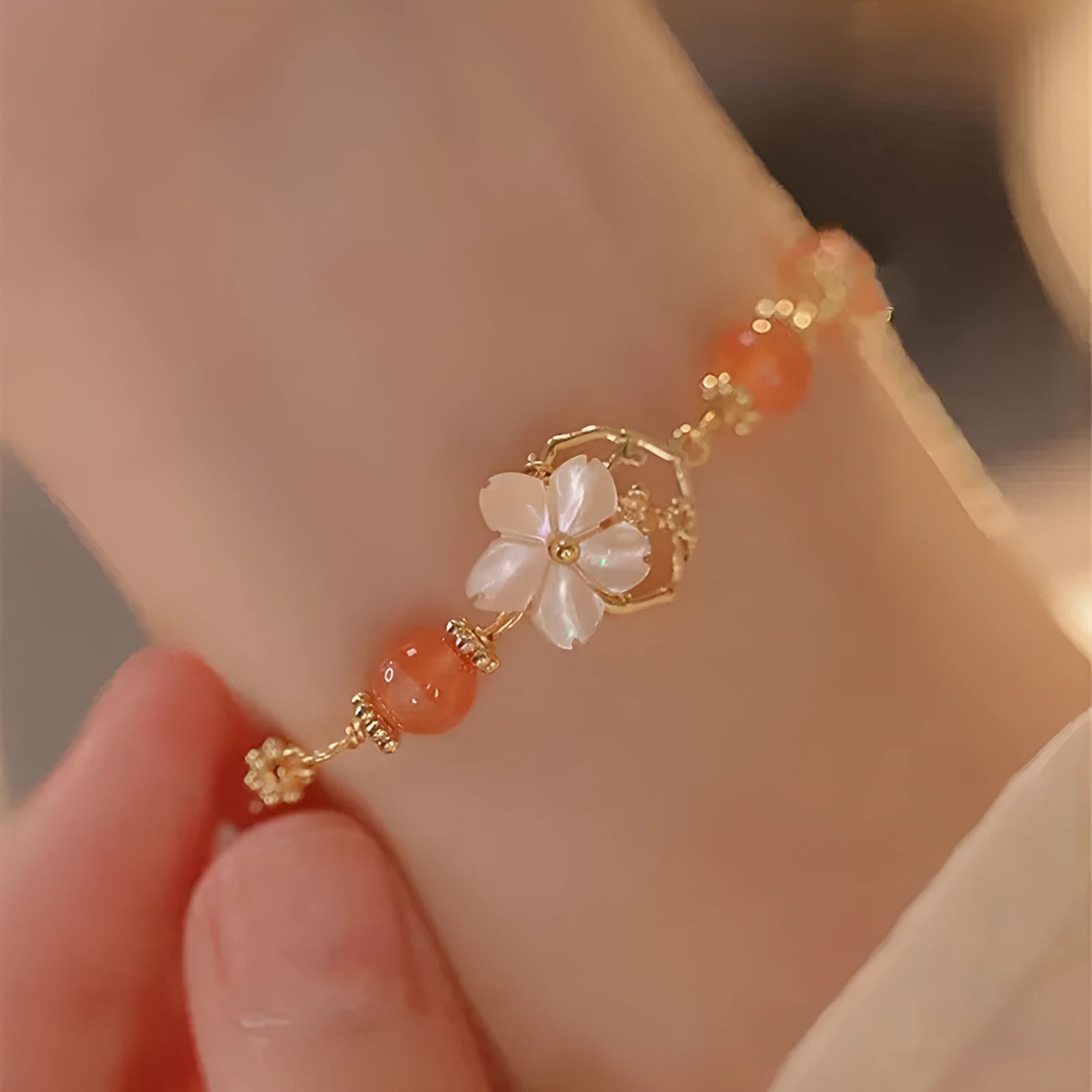 Redgusset alloy star shaped bracelet for women, sweet style, five-pointed star design