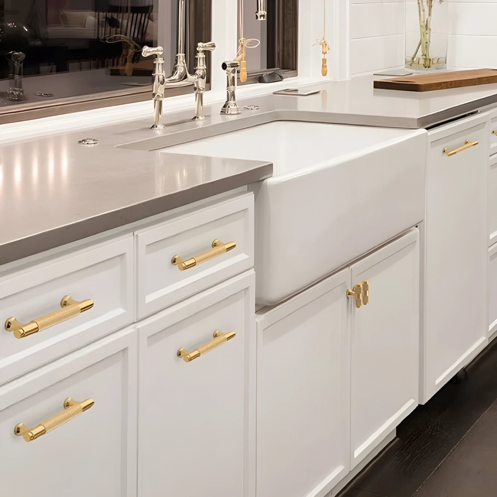 Brushed brass aluminium furniture handle showing light luxury European style for cabinets