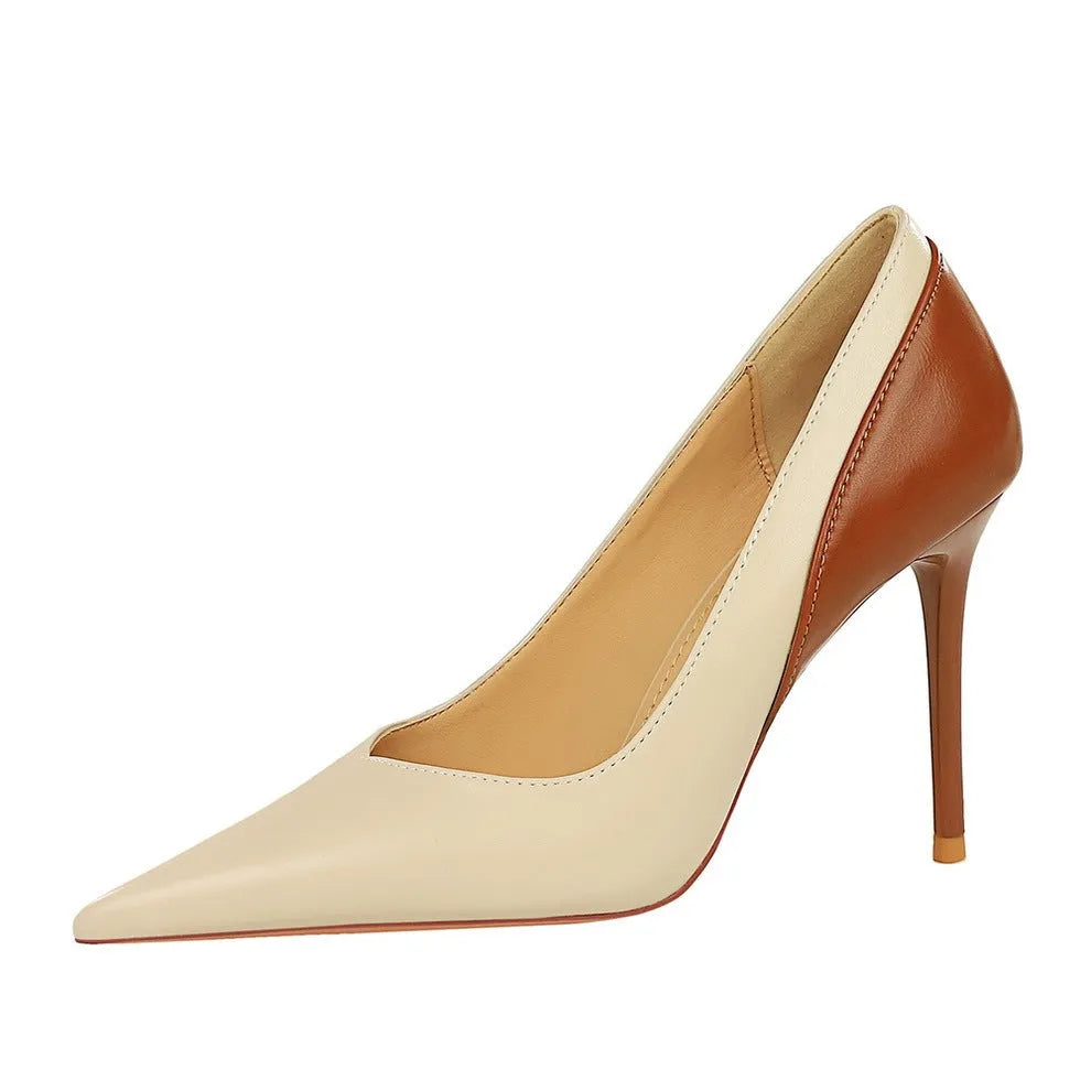 Retro colour block stiletto heel pumps for women in black and creamy-white with pointed toe