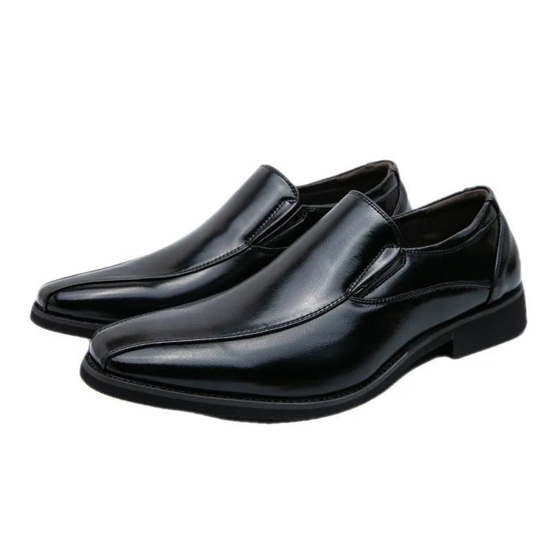 Men's patent leather casual pointed toe shoes in black with leather lining and rubber sole