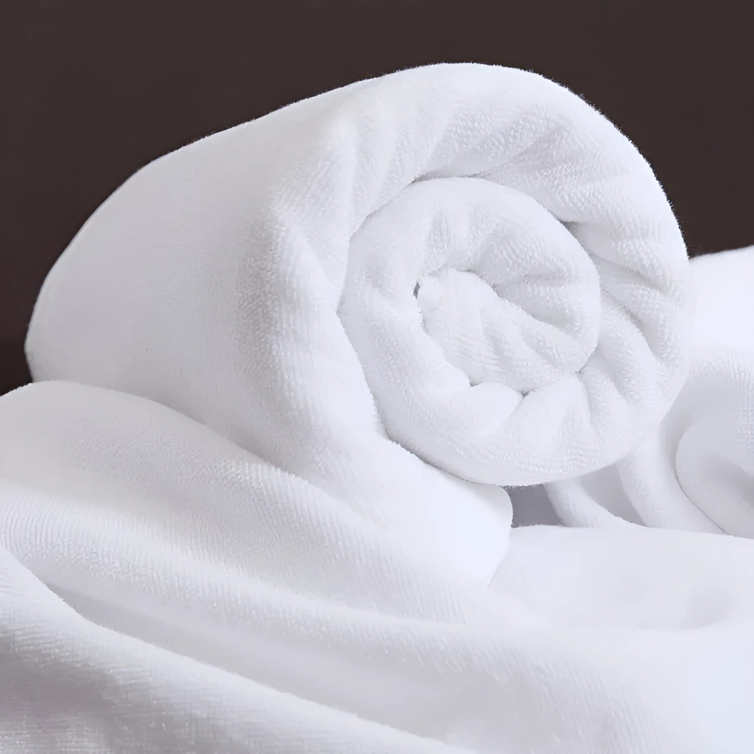 White cotton bath towel 70x140cm thickened weave with 21-strand yarn for absorbent drying