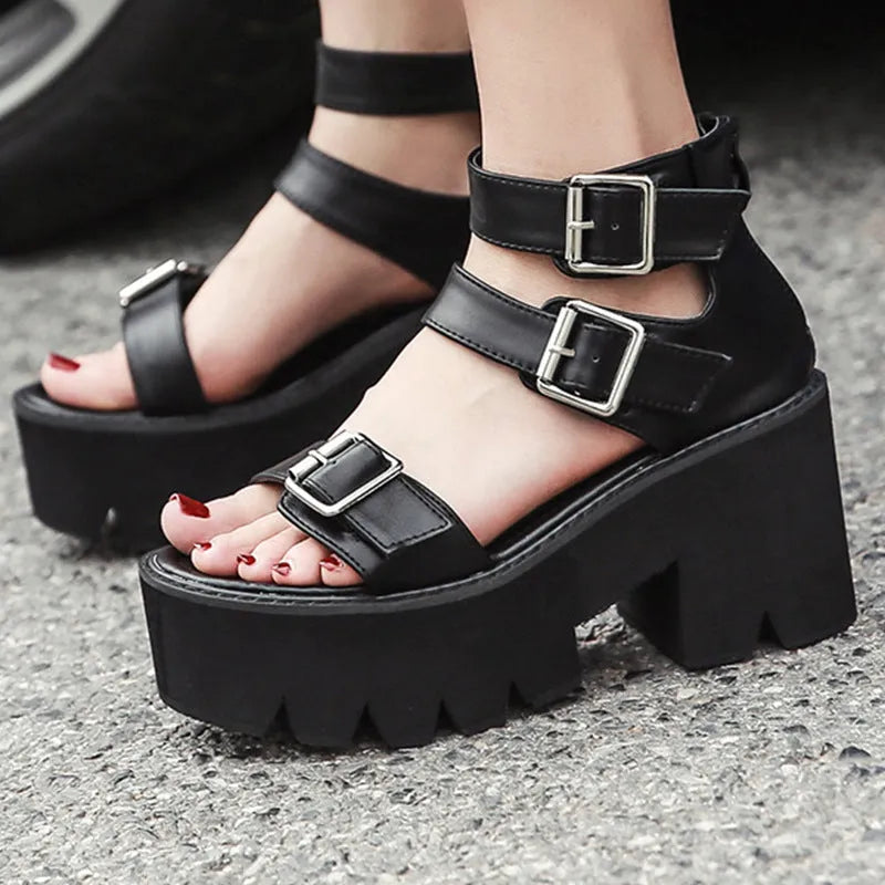Black punk Harajuku thick bottom chunky heel women's sandals with round toe and buckle