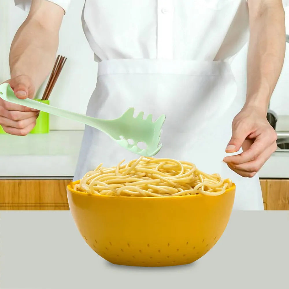 Plastic multifunction kitchen spoon set with spatula and spaghetti spoon measuring 30.5cm and 28cm