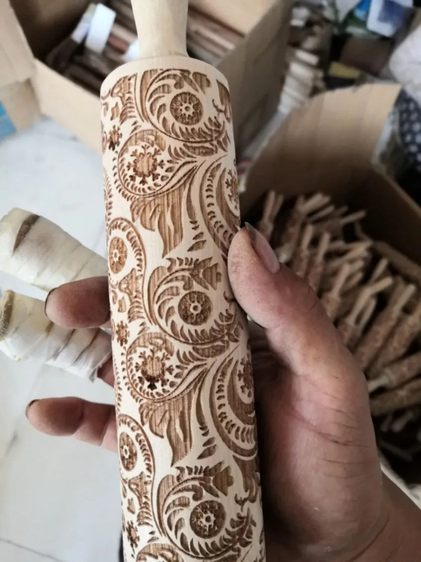 Wooden Christmas embossing rolling pin with snowflake pattern, 45cm length, natural wood finish