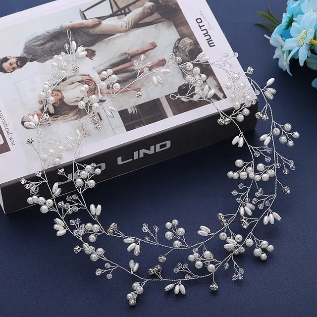 Wedding hair band with crystal pearls and wire construction in gold silver rose gold colours