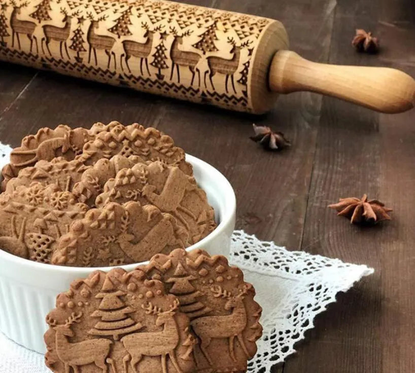 Wooden Christmas embossing rolling pin with snowflake pattern, 45cm length, natural wood finish
