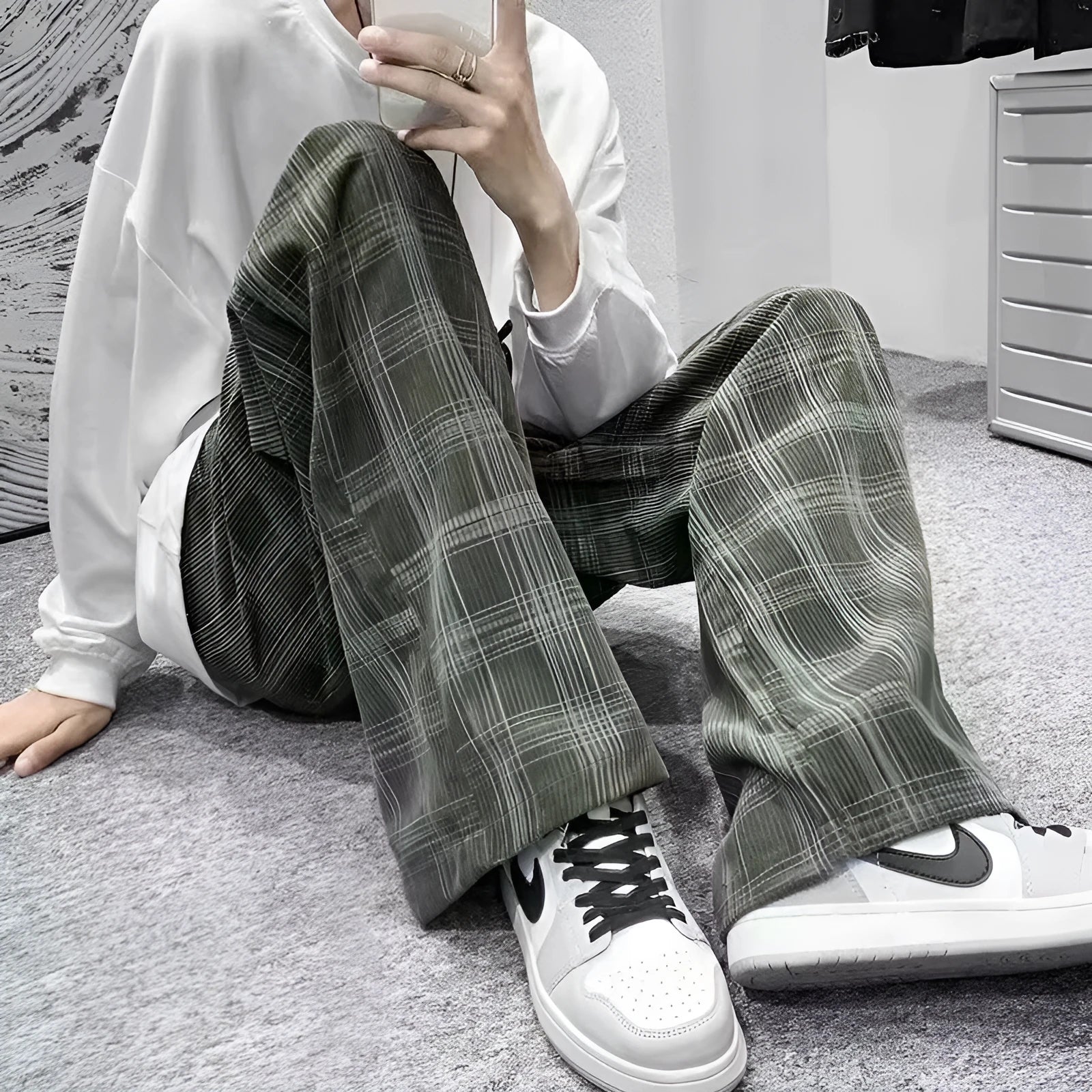 Japanese retro loose plaid trousers, mid waist straight cut, available in black and green, sizes S to 3XL