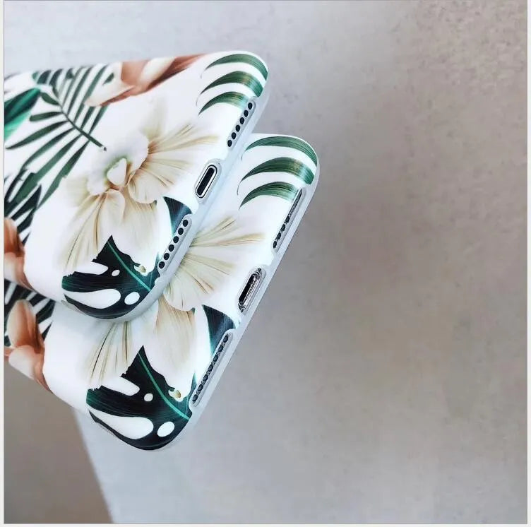 Retro floral banana leaf TPU phone case compatible with iPhone XR, back cover in flower leaves colour