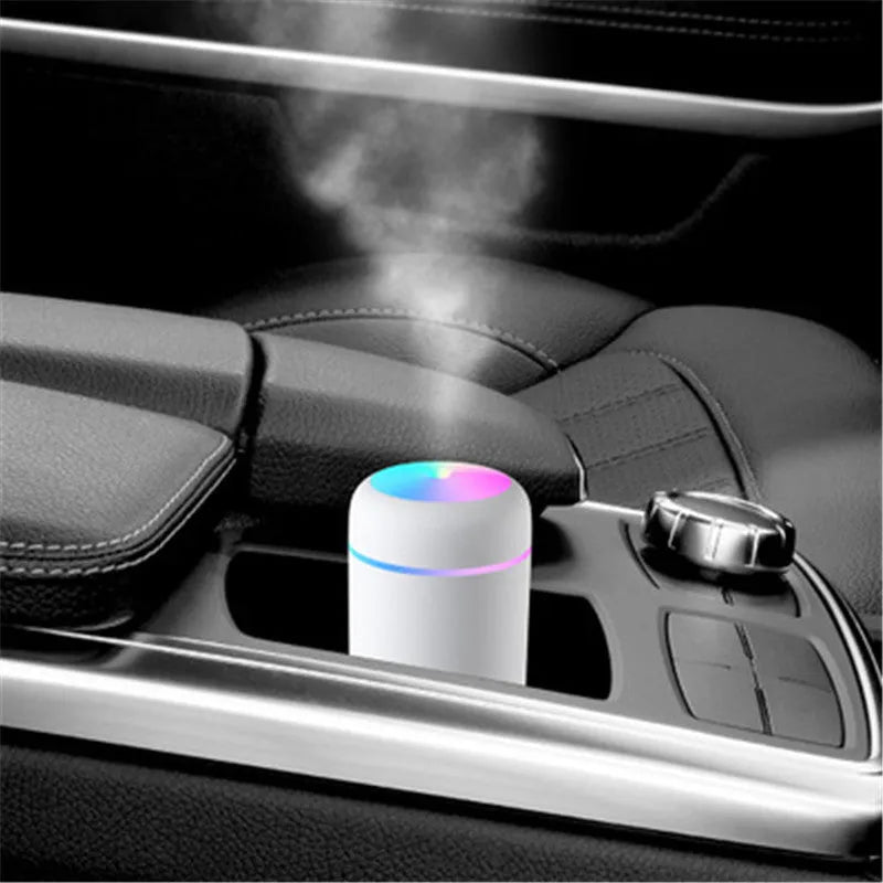 Compact car air purifying humidifier with 300ml water tank, USB powered, in white colour