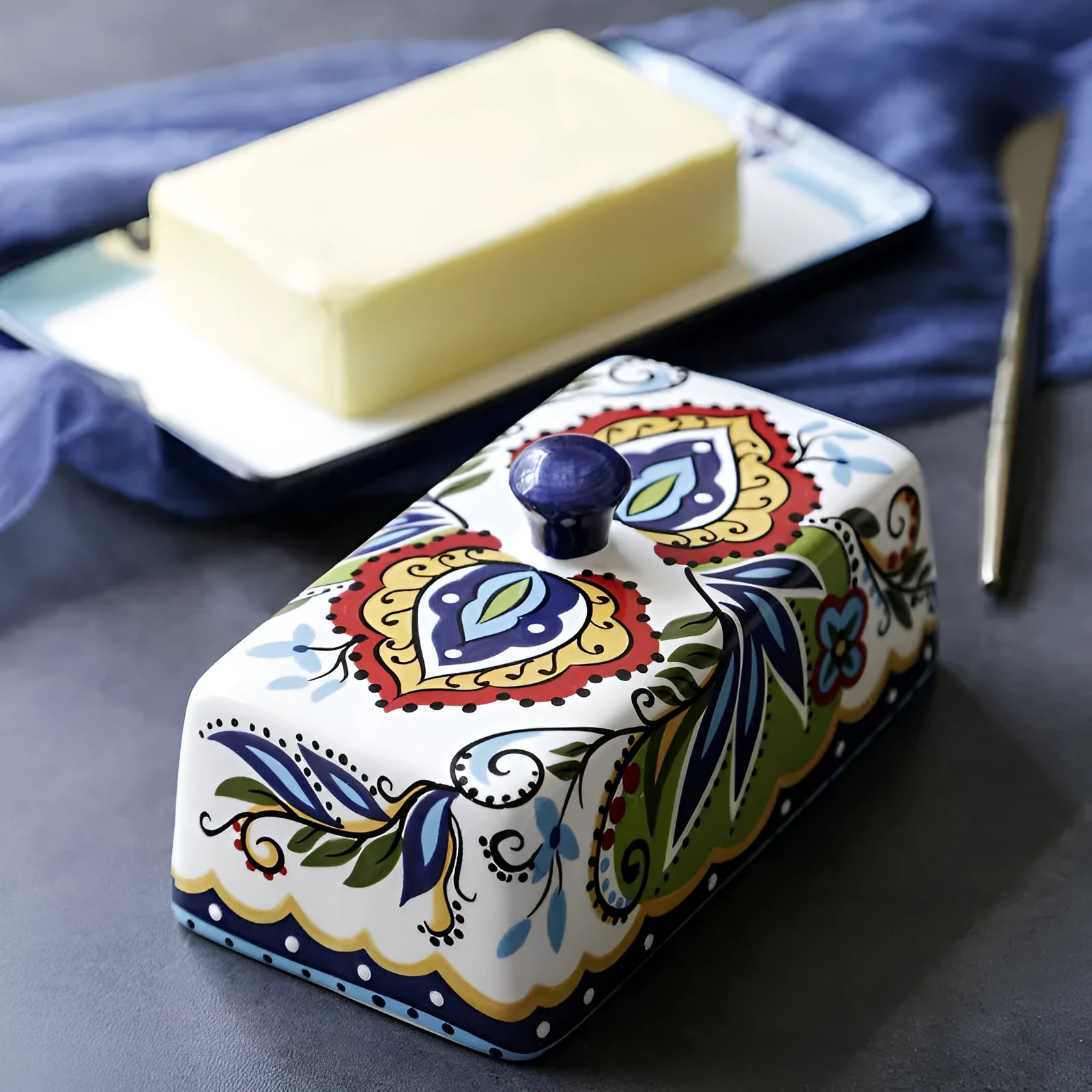Creative ceramic butter box with lid, square floral pattern, blue or white, microwave safe