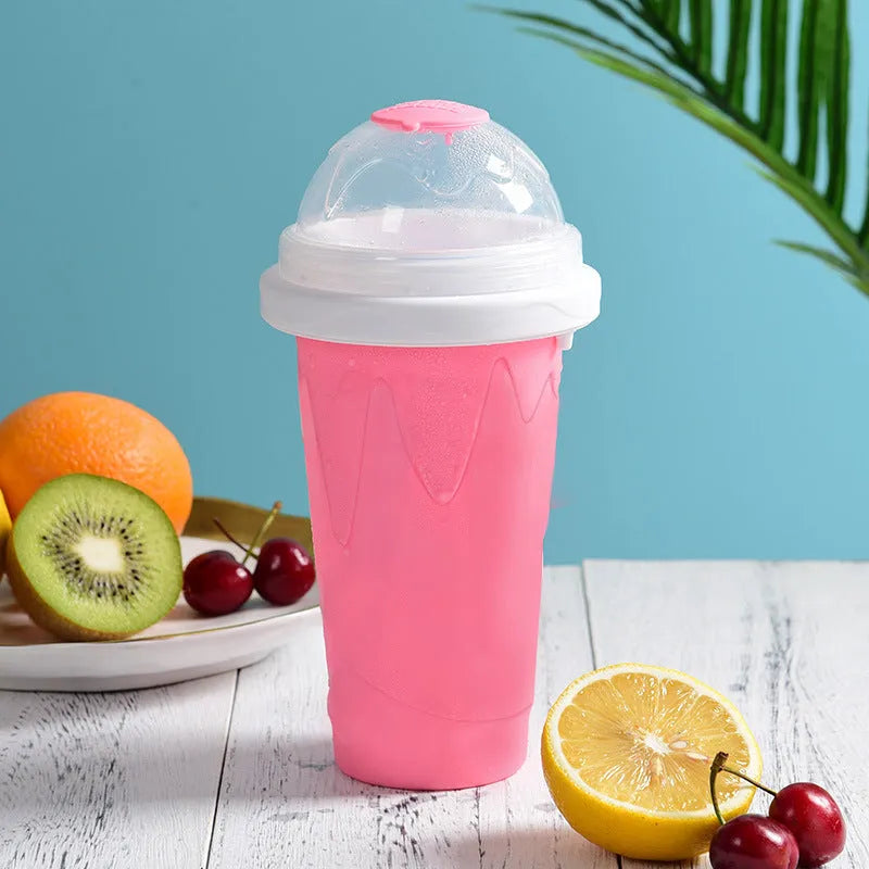 Smoothie cup with quick freezing technology in new mint green, 21cm tall, with lid and straw spoon