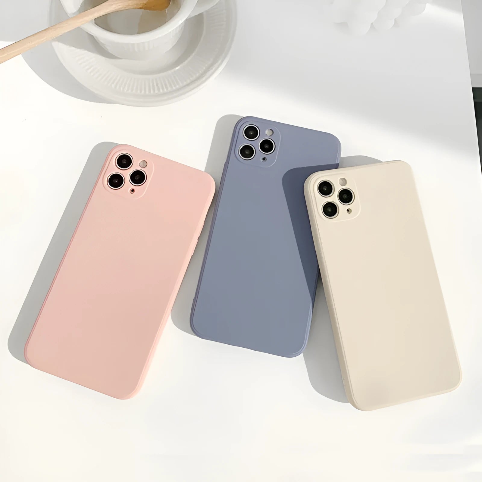 Simple solid colour VTPU phone case for Apple iPhone in straight edge powder finish