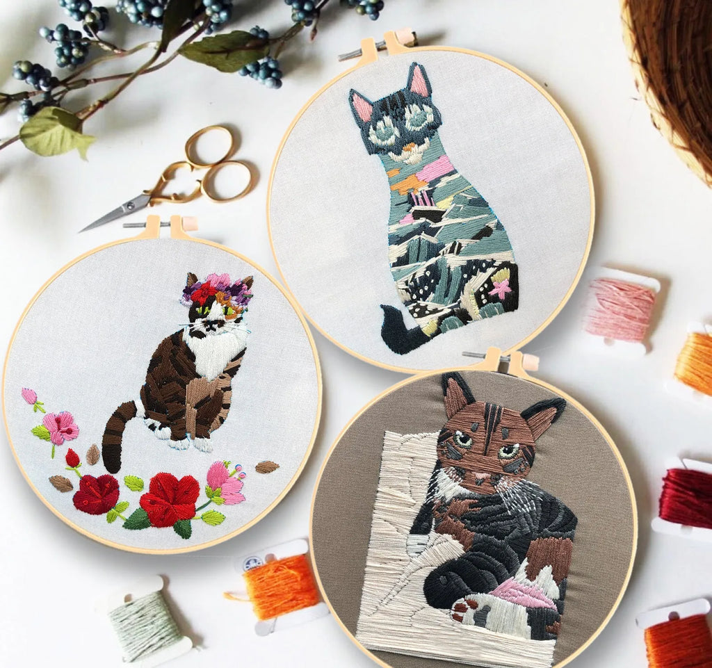 Three-dimensional European embroidery kit with cat designs on cotton linen fabric