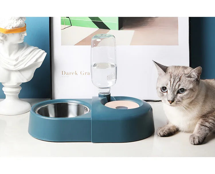 Anti-overturning plastic cat bowl in white with non-slip base for pet feeding