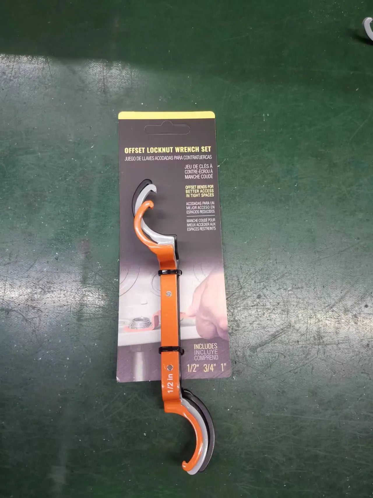 H251 magnetic crescent wrench set showing orange, grey, and black adjustable spanners with catheter locking mechanism.