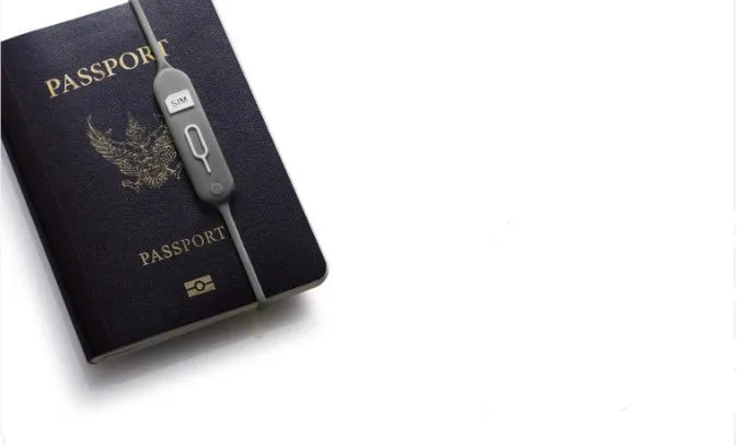 Portable anti-lost silicone card slot card holder in green gray and yellow colours with open design