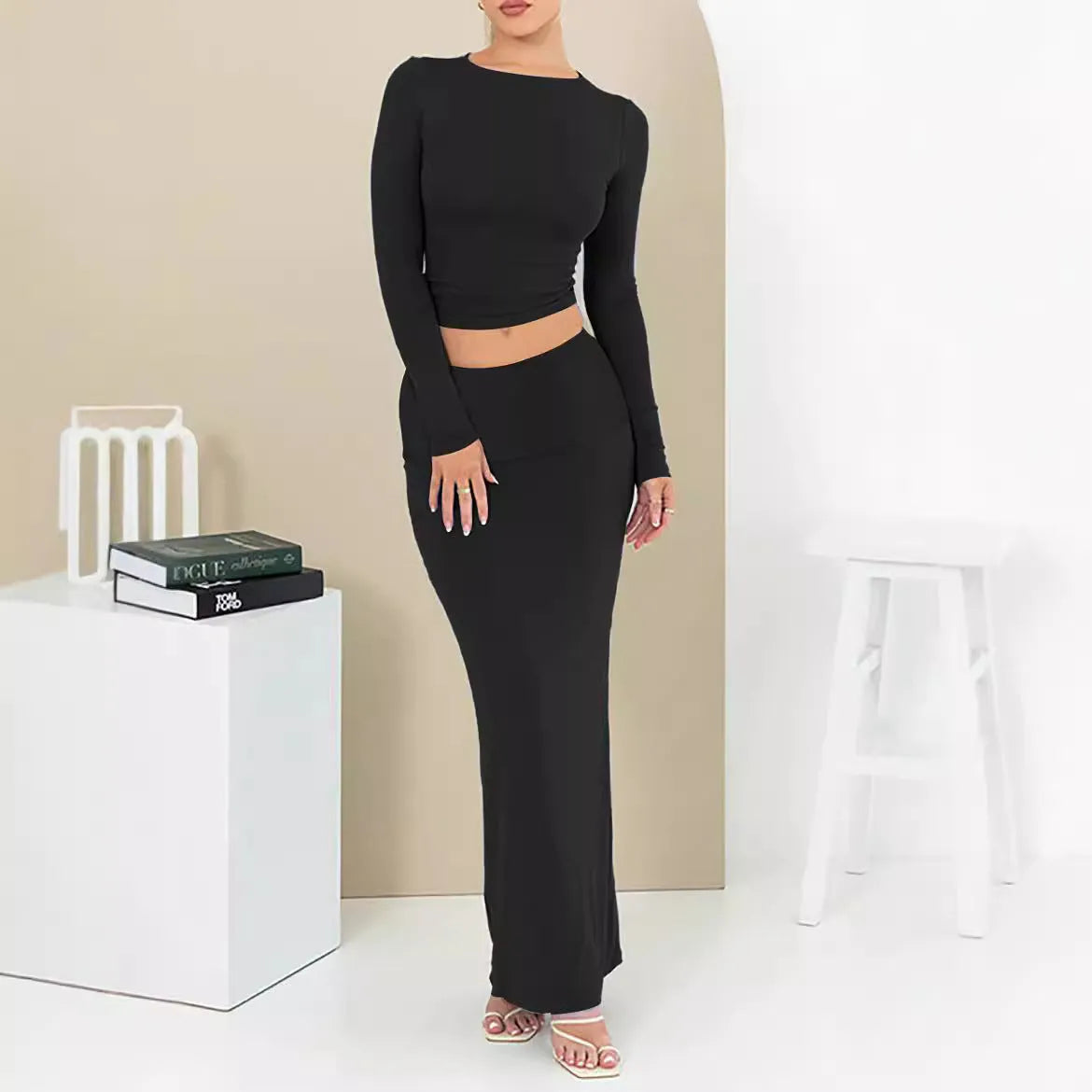 Women's autumn slim fit two-piece suit with long skirt and three-quarter sleeves