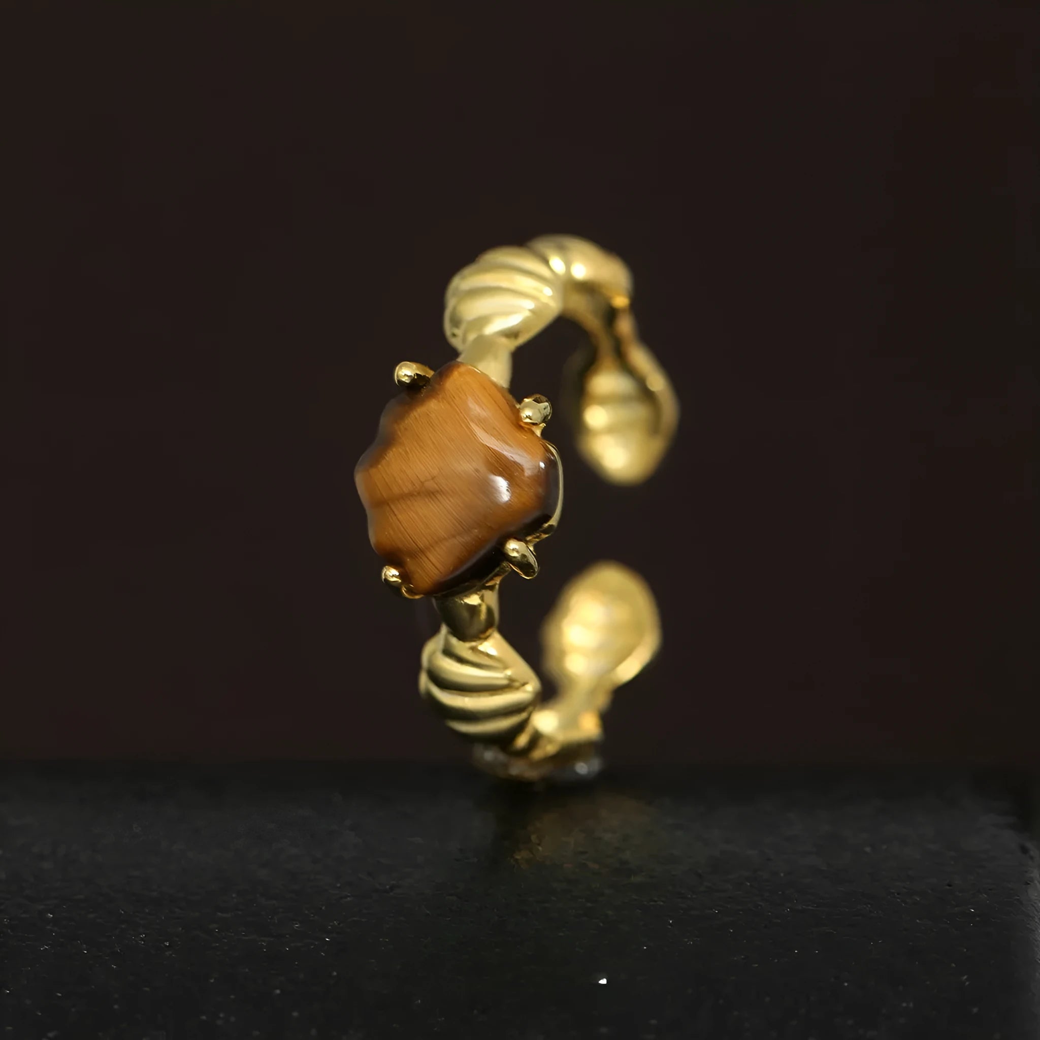 Adjustable silver ring with shell tiger eye design in white gold or 18K gold colour electroplated finish