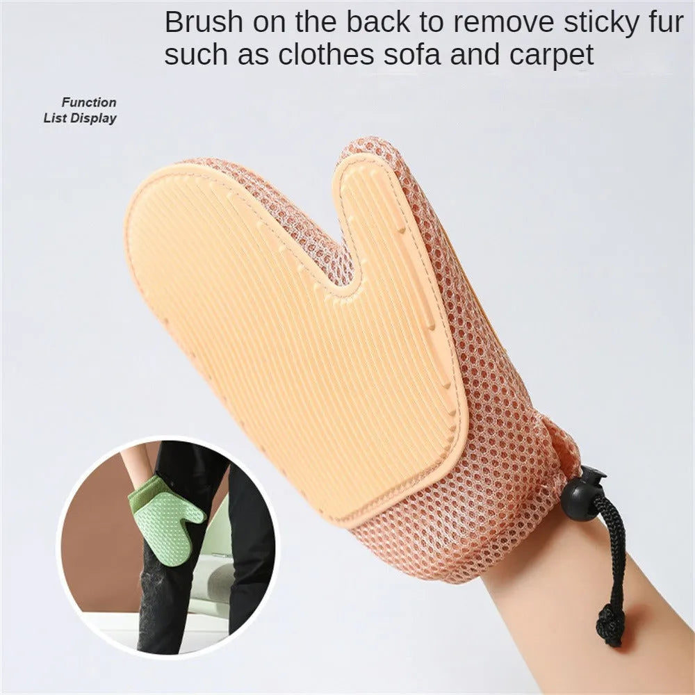 Dark blue mesh and TPR pet grooming glove for removing dog and cat hair, measuring 21cm by 5.5cm.