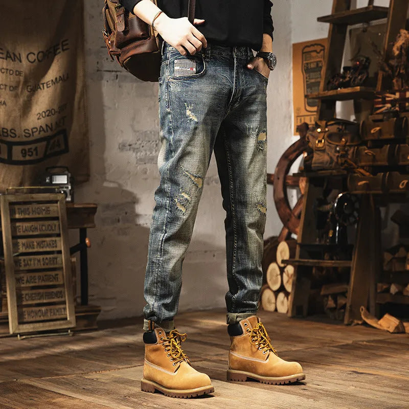 Retro heavy washed men's jeans in vintage blue with fleece lining and drawstring waist