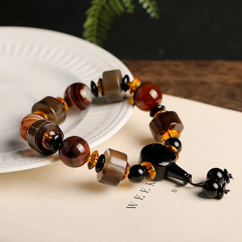 Original natural twining line old agate bracelet with sardonyx, white, black, and red agate beads in geometric ethnic style
