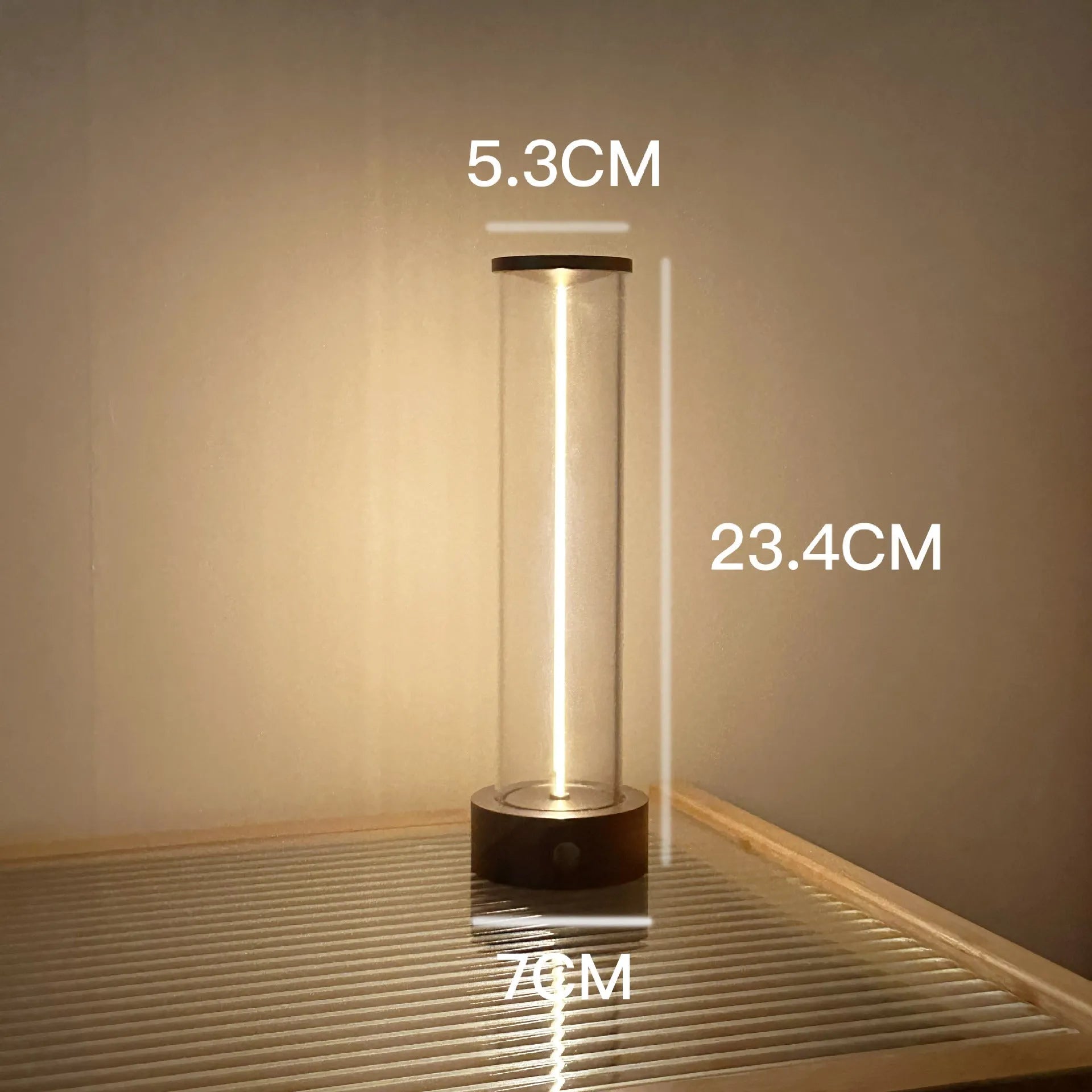 LED magnetic suction light strip with USB cable and colour-changing illumination