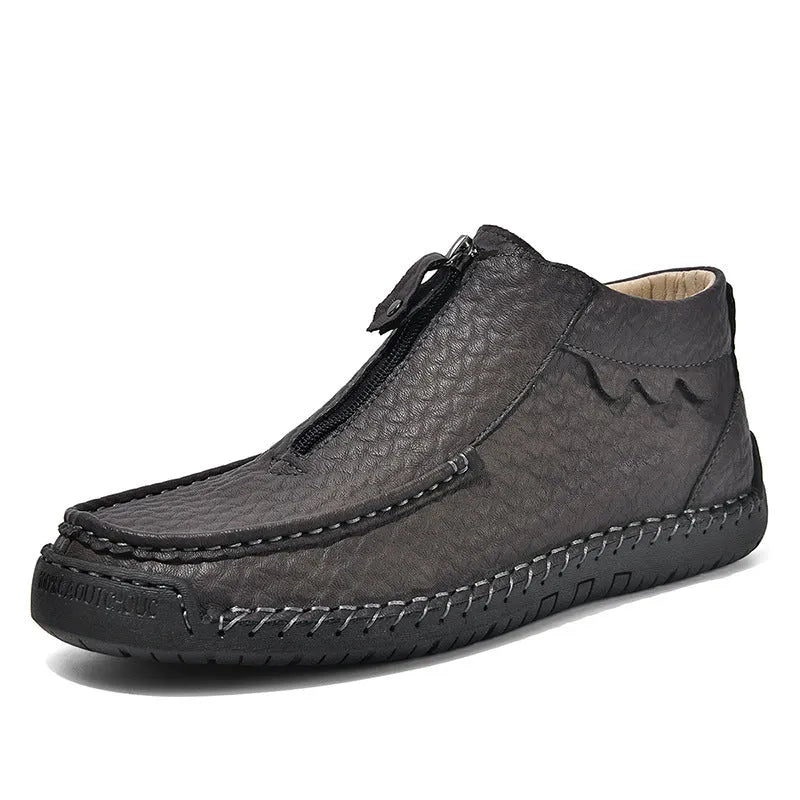 Men's black slip-on leather loafers with round toe and rubber sole