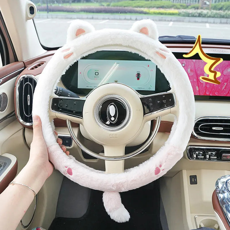 Plush steering wheel cover with embroidered animal design for 38cm diameter wheels