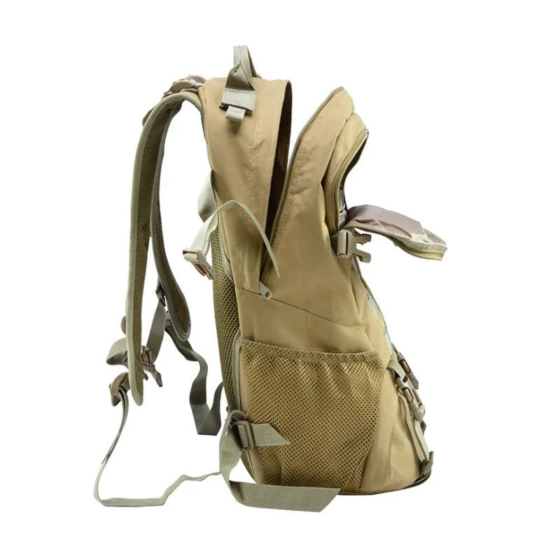 Oxford cloth mountaineering backpack in tactical camouflage colour with air pillow belt system