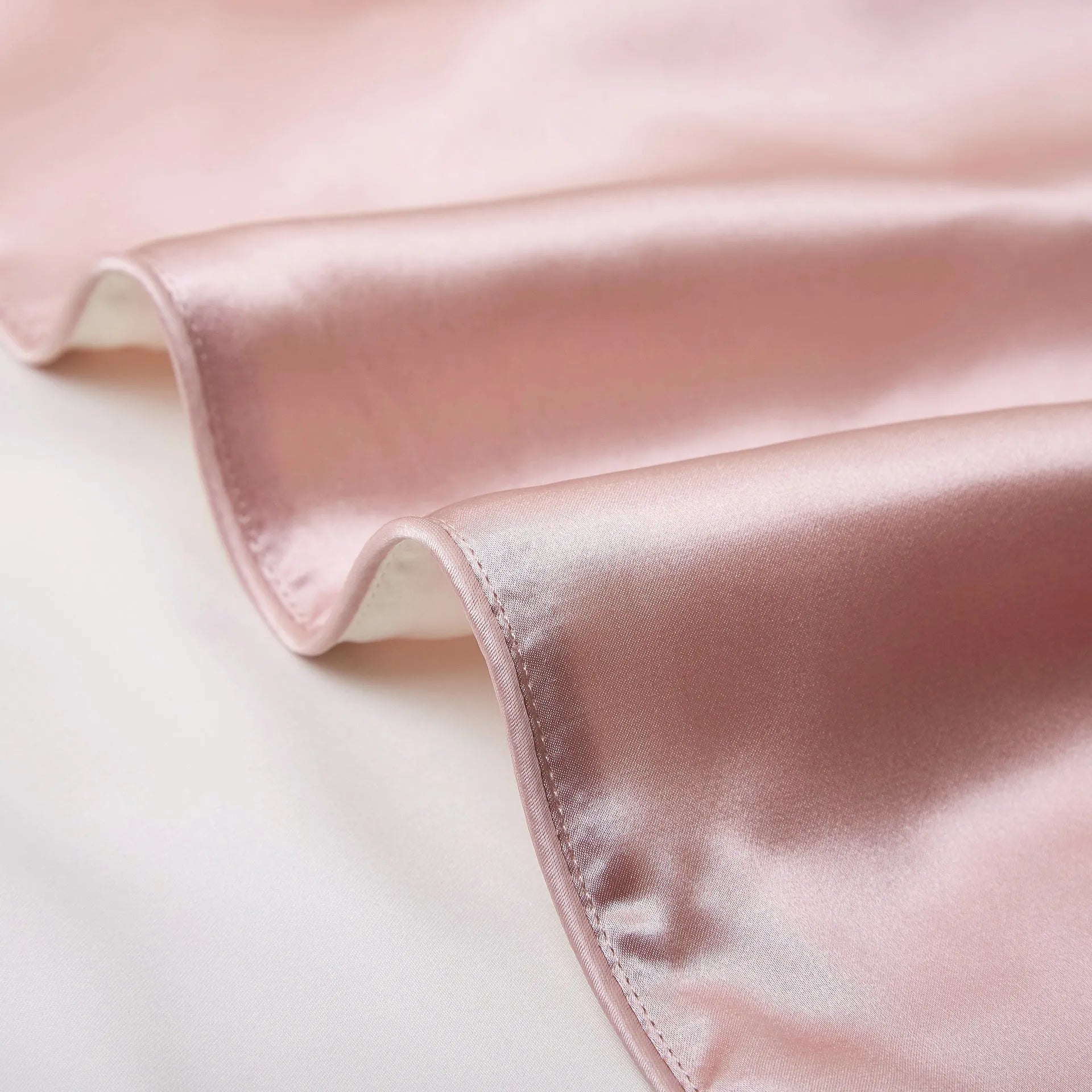 Pure mulberry silk pillowcase in palace luxury style, 48x74cm, inlaid rope edge, reactive printing, available in multiple colours
