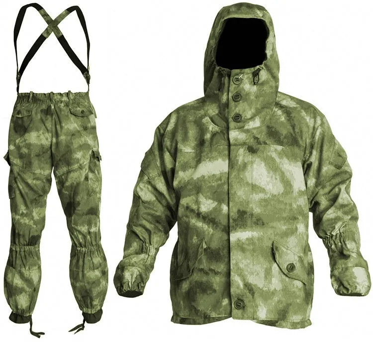 Men's special forces tactical jacket and trousers set in olive green, shown in an outdoor setting.