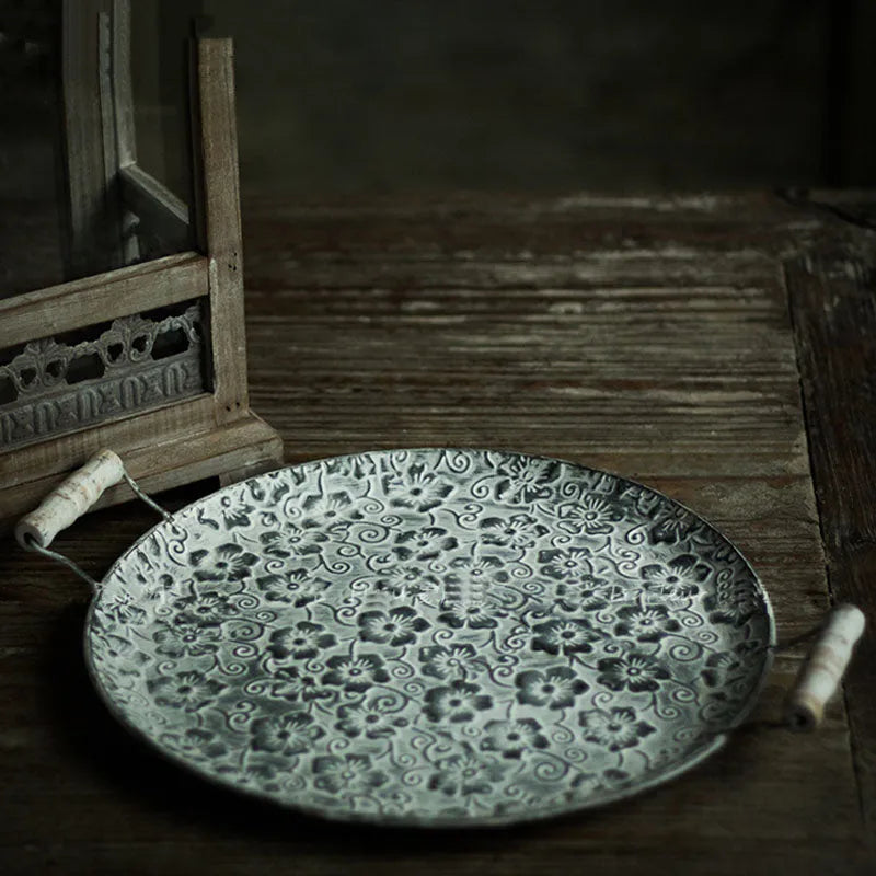 Round wrought iron belt storage tray in two sizes for jewellery and home organisation