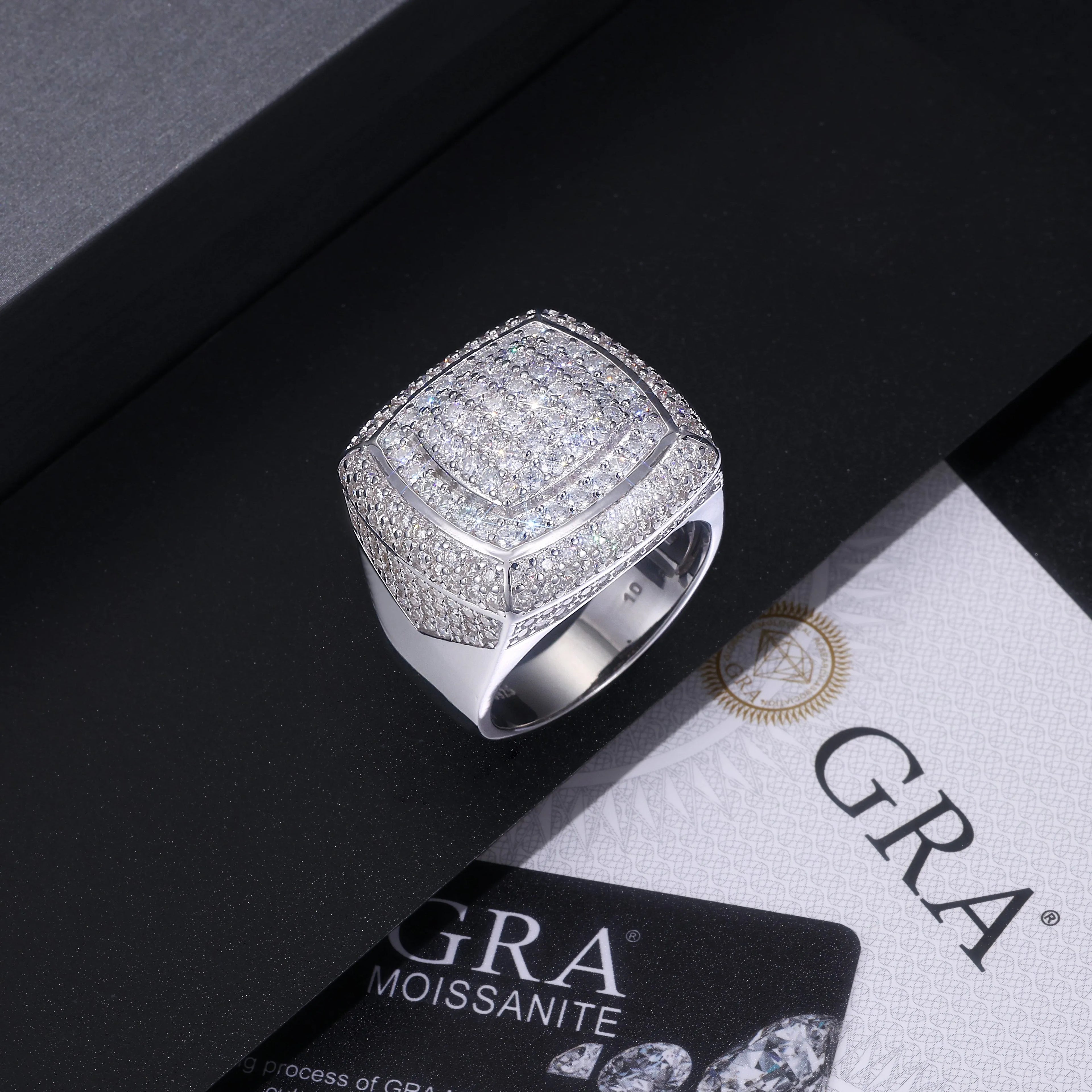 Men's moissanite ring S925 silver platinum-plated, set with under 0.1 carat moissanite, GRA certified, on white background