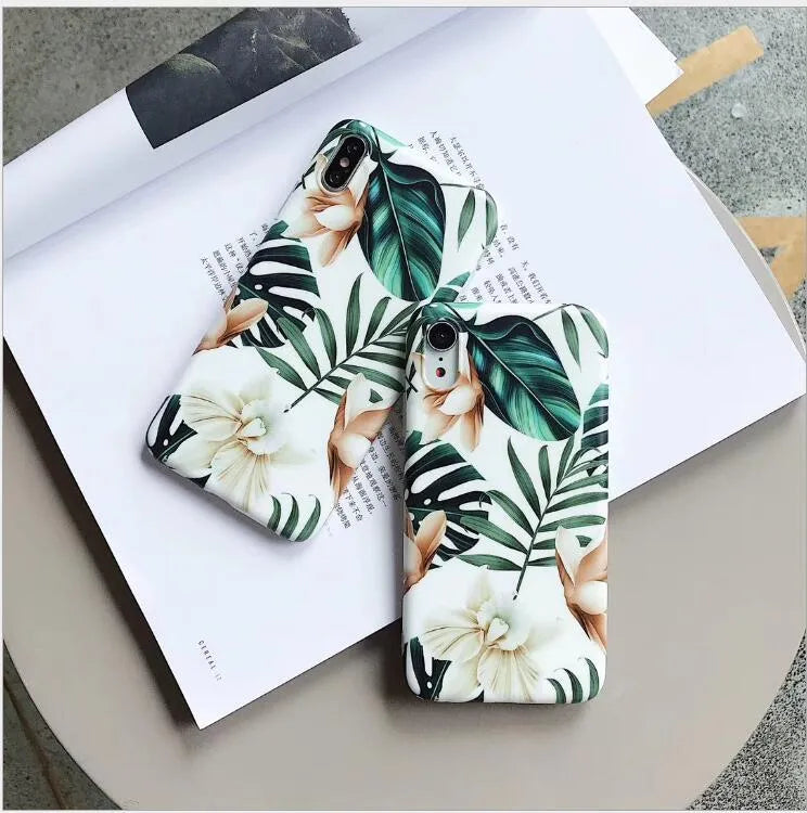 Retro floral banana leaf TPU phone case compatible with iPhone XR, back cover in flower leaves colour