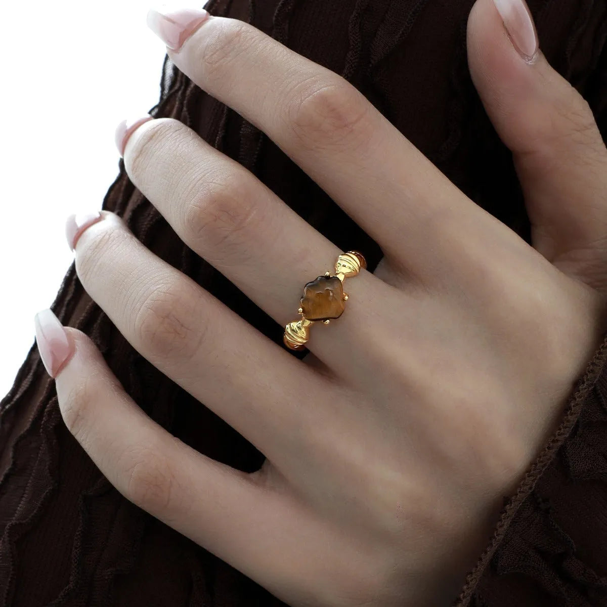 Adjustable silver ring with shell tiger eye design in white gold or 18K gold colour electroplated finish