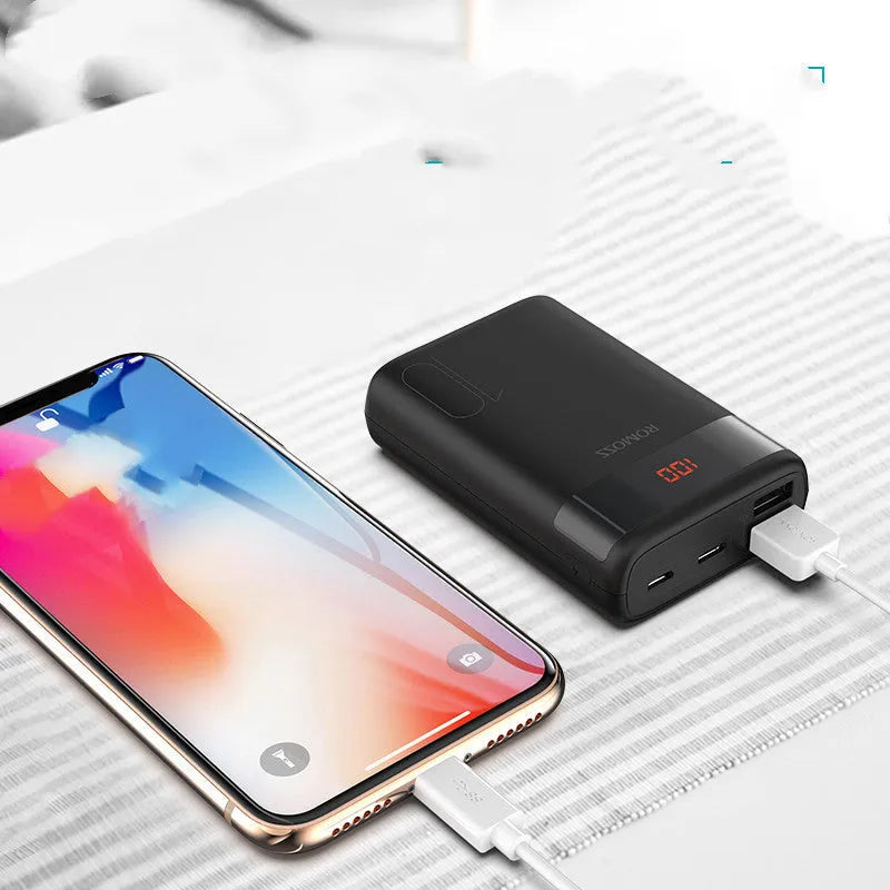 Roman Shi 10000mAh mini power bank in black with multi-U port output and compact 95x63.9x25.6mm size