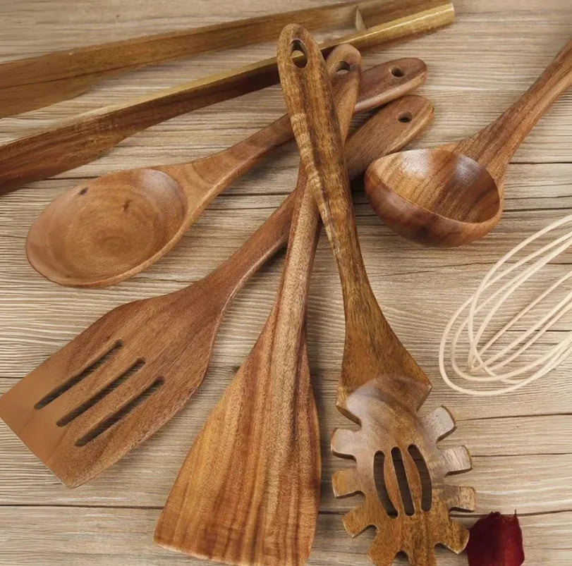 Seven-piece wooden cooking utensil set including spoon shovel for non-stick pans