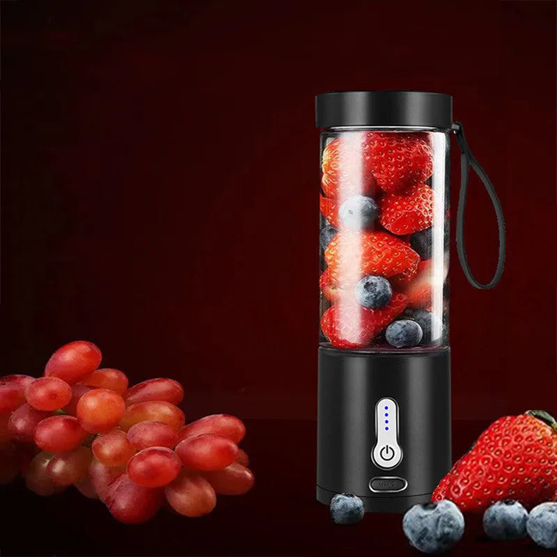 Portable 530ml rechargeable blender in black with lid and USB port, made from PC edible plastic