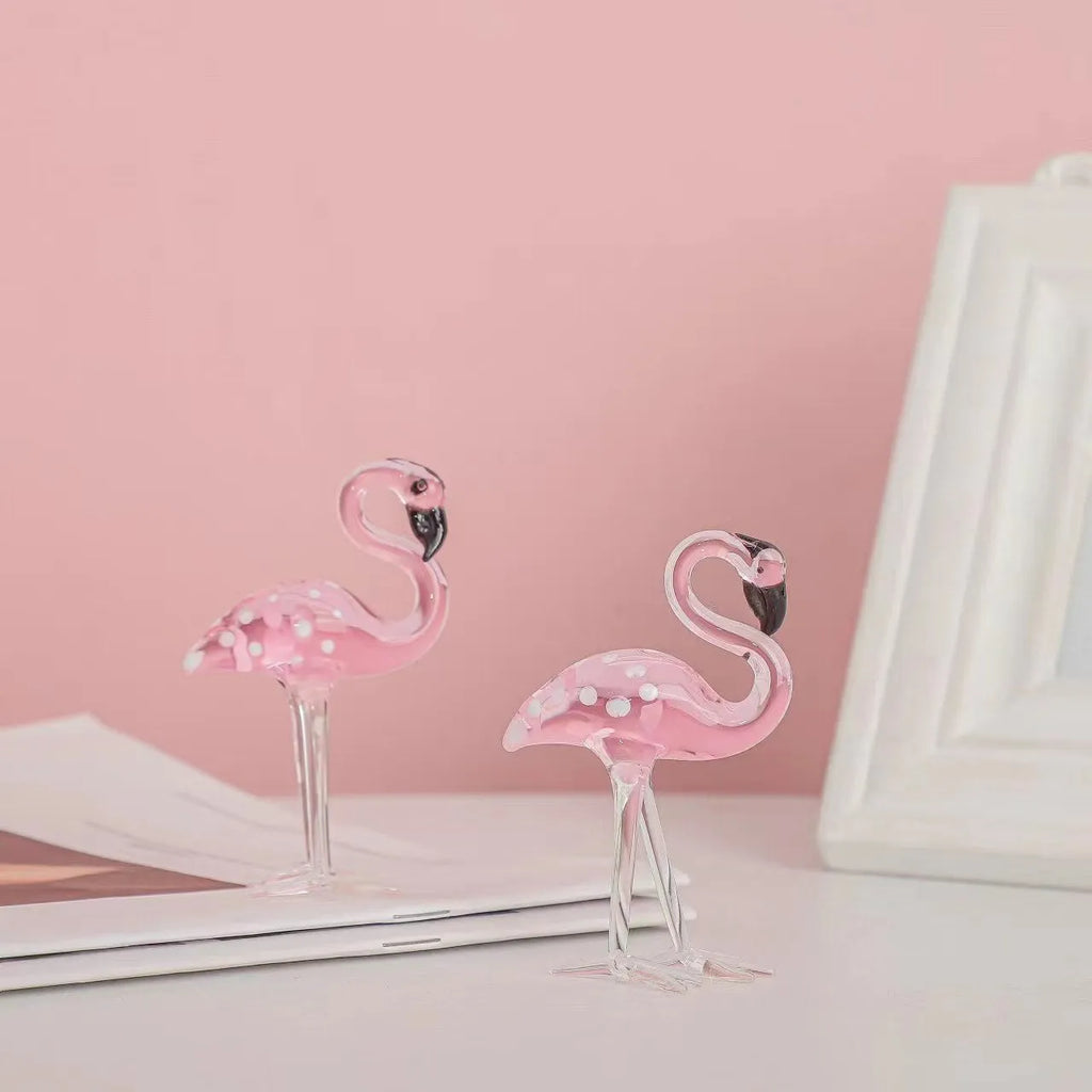 Pink crystal flamingo decorative sculpture for tabletop display in modern home décor