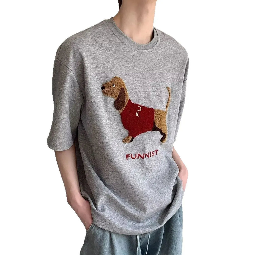 Grey men's short-sleeve cotton T-shirt with an embroidered sausage dog design on the chest.