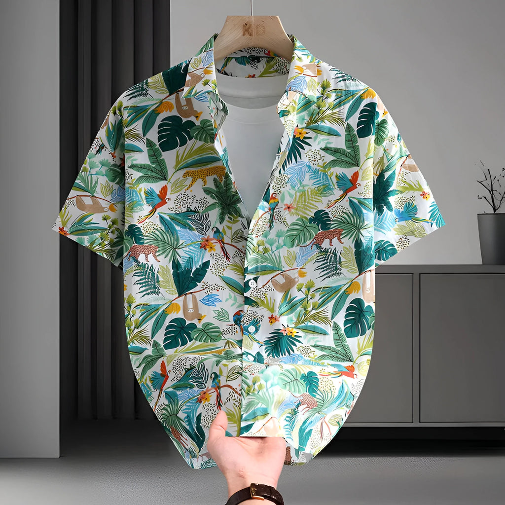 Men's short sleeve casual shirt in Hawaiian floral print, cotton button-down cardigan style