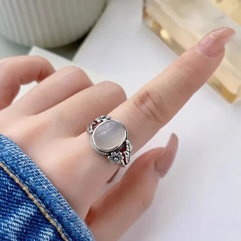 Adjustable U-shaped copper vintage ring with white chalcedony colour finish and open mouth design