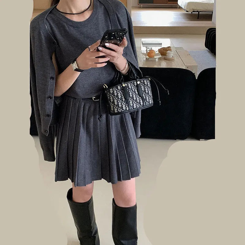 Women's grey art retro knitted two-piece set with vest skirt and long-sleeved cardigan