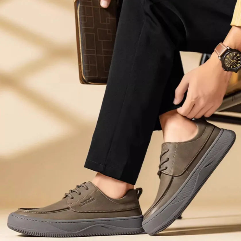 British retro big toe casual leather shoes with stitching detail, brown colour, rubber sole